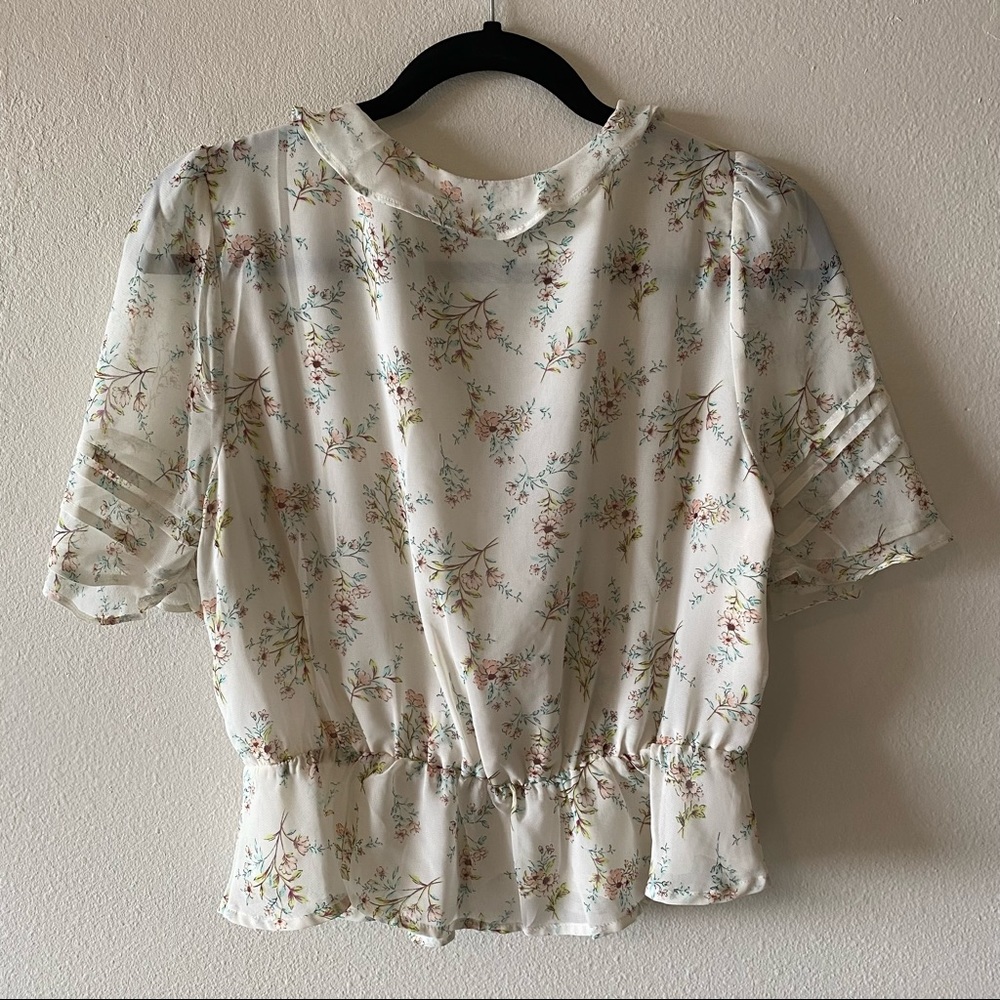 ASTR The Label Ruffle Top - Picture 4 of 8